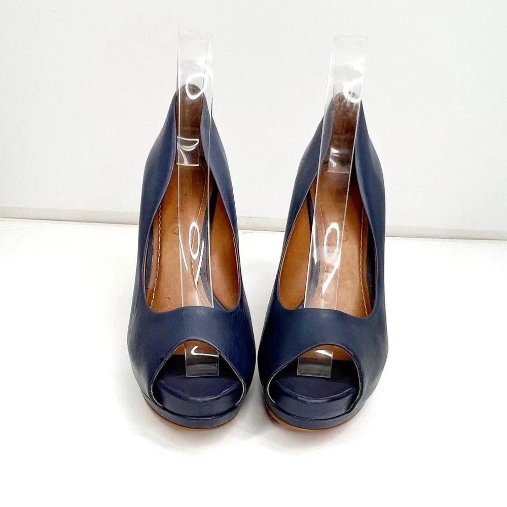 CARRANO Peep Toe Studded Heel Blue Platform‎ Pumps 9
